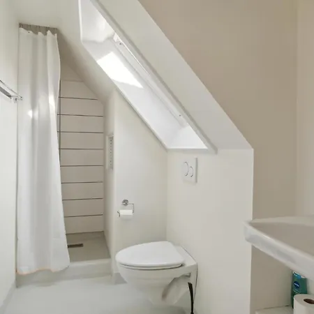 4 Bedroom Stunning In Samso Feriehus Brundby