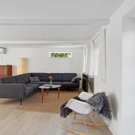 4 Bedroom Stunning In Samso Feriehus Brundby