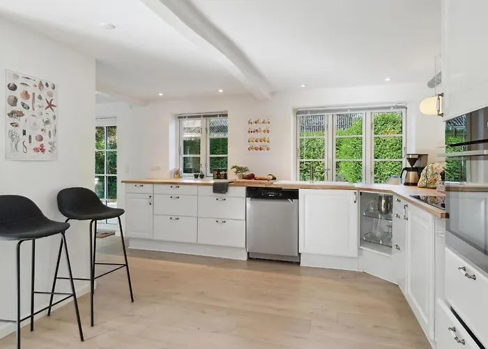 4 Bedroom Stunning In Samso Brundby