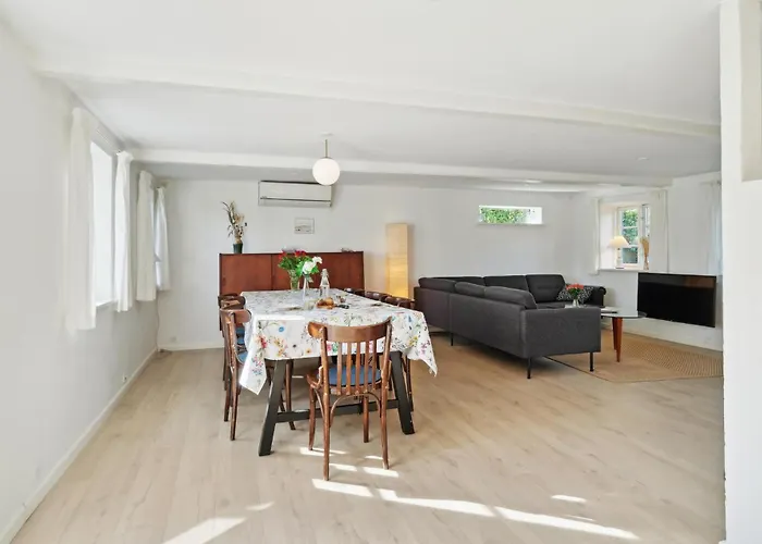 4 Bedroom Stunning In Samso * Brundby